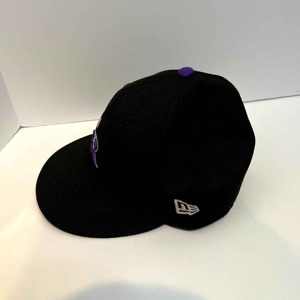 New Era 59Fifty Colorado Rockies Men's Baseball Cap 6 7/8 Black MLB Fitted Hat - Picture 2 of 11